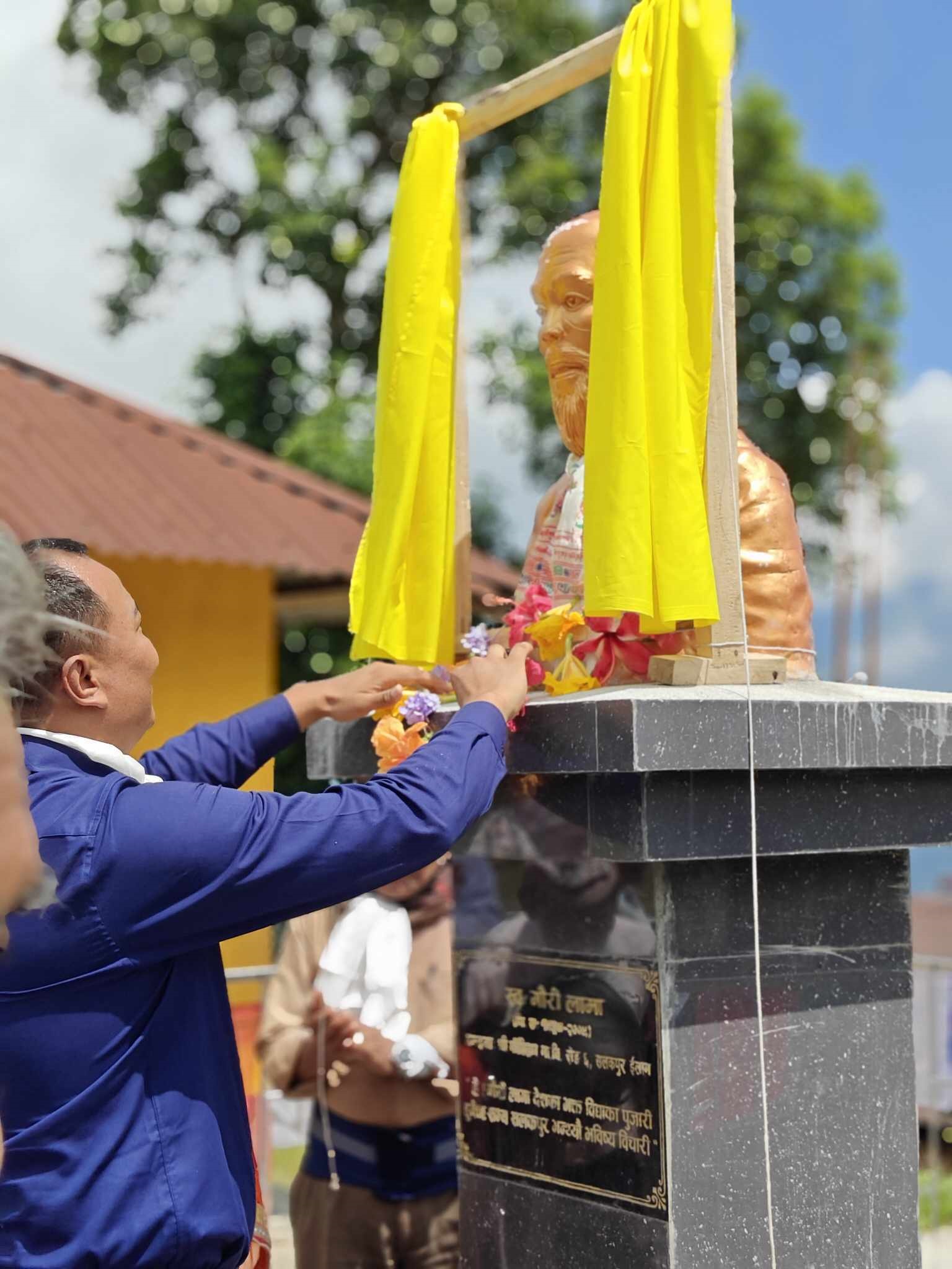 राणाकालमा शिक्षाको जग बसाल्ने गौरी लामाको शालिक अनावरण