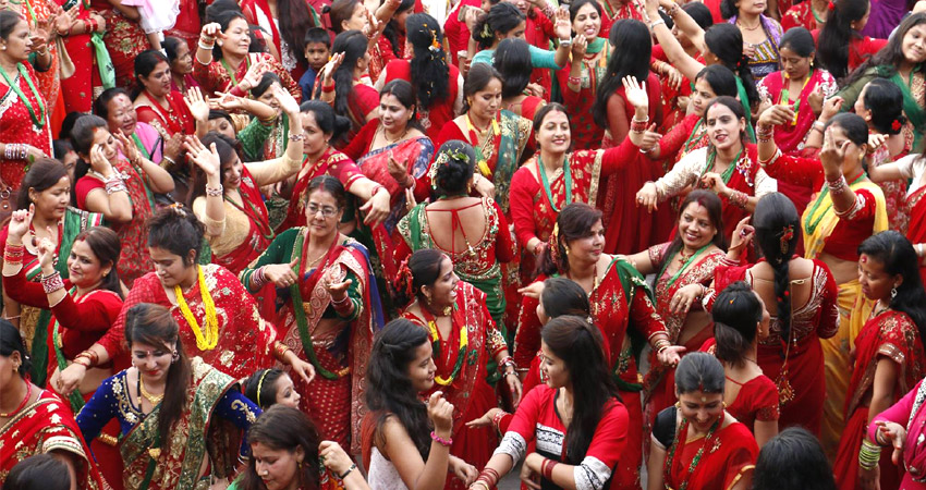 आज हरितालिका तिज, हिन्दु नारीहरुले महादेवको पूजा आराधना गरी मनाउँदै