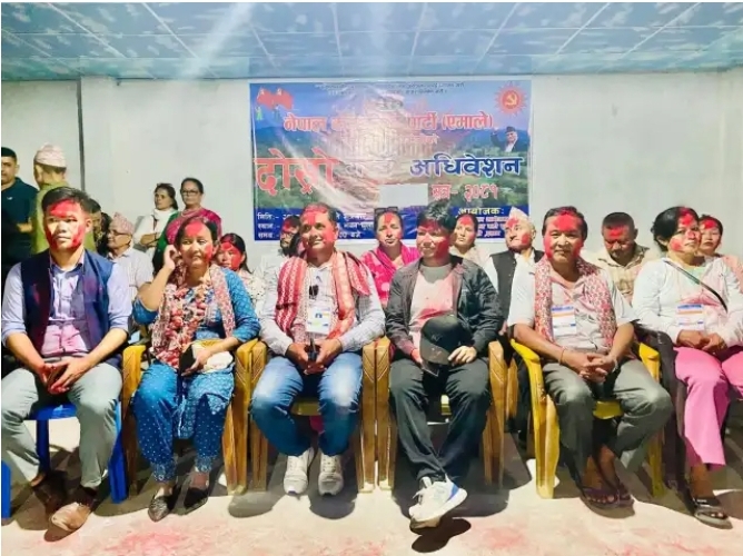 नेकपा एमाले चुलाचुली अधिवेशनः अध्यक्षमा गिरी र उपाध्यक्ष राई निर्वाचित