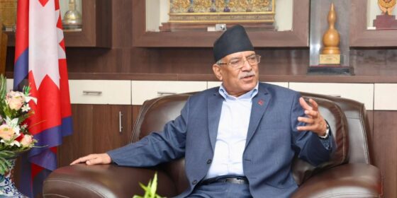 छठ पर्वले प्रकृति र मानवबिचको सम्बन्ध जीवन्त तुल्याएको छ  : प्रचण्ड