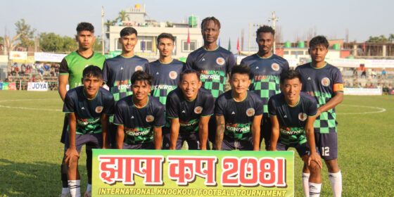 झापा कप : राजा क्लब र जिटिए दार्जिलिङ खेल्दै