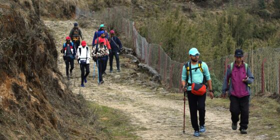 सन्दकपुरमा पर्यटक तान्दै ‘रेडपाण्डा पदमार्ग ’(तस्बिरहरु)