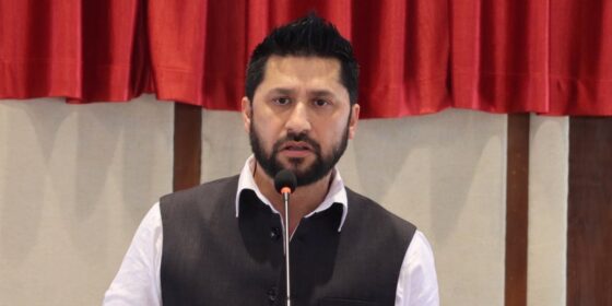 बालबालिकालाई गोली हान्ने र सिंहदरबार जलाउने एकै हुन् : रवि लामिछाने