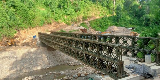 मेची करिडोर सडकअन्तर्गत पुवाखोलामा बेलिब्रिज निर्माण सम्पन्न