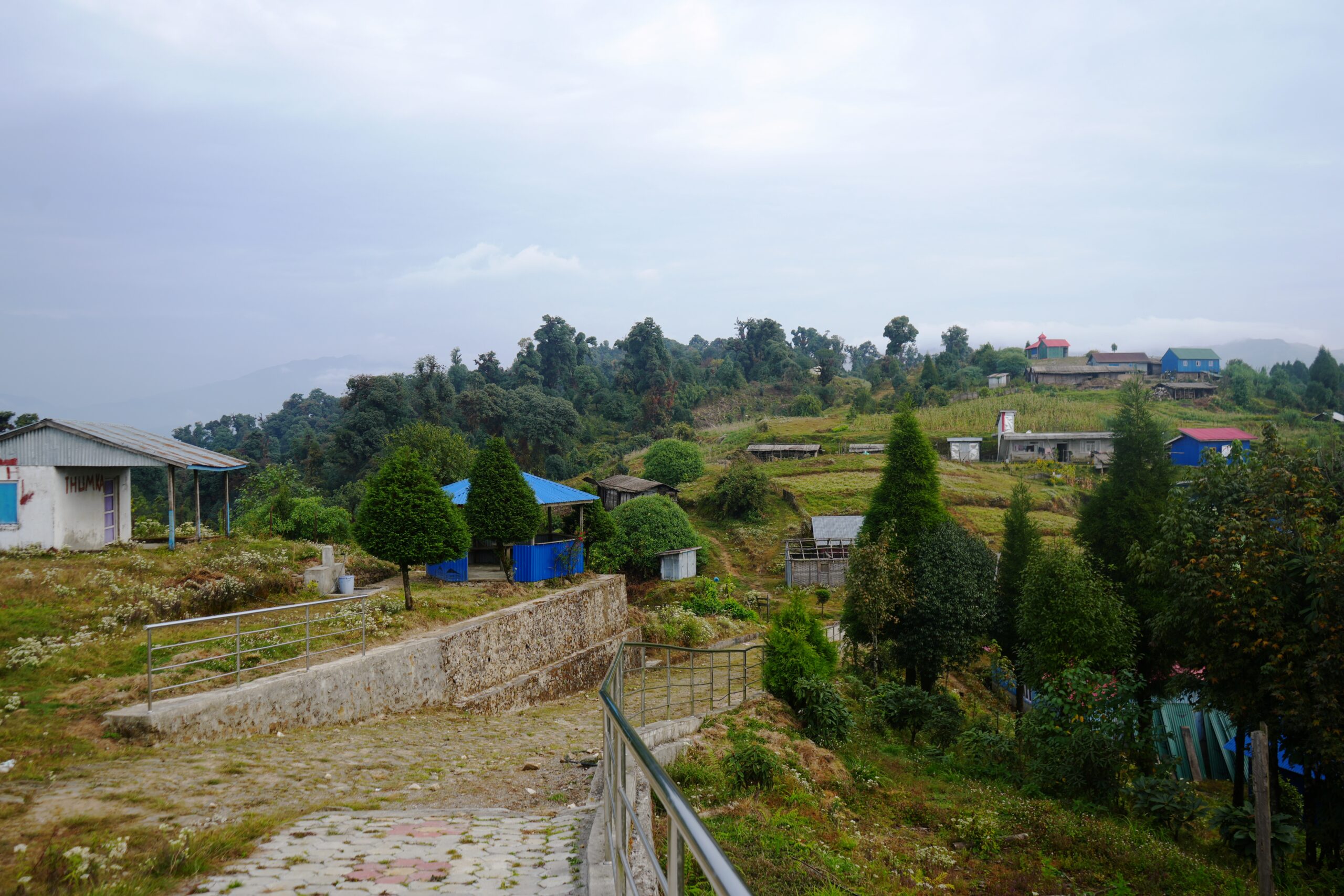 सुनसान पर्यटकीय गन्तव्य थुम्केरानी (तस्बिरहरु )