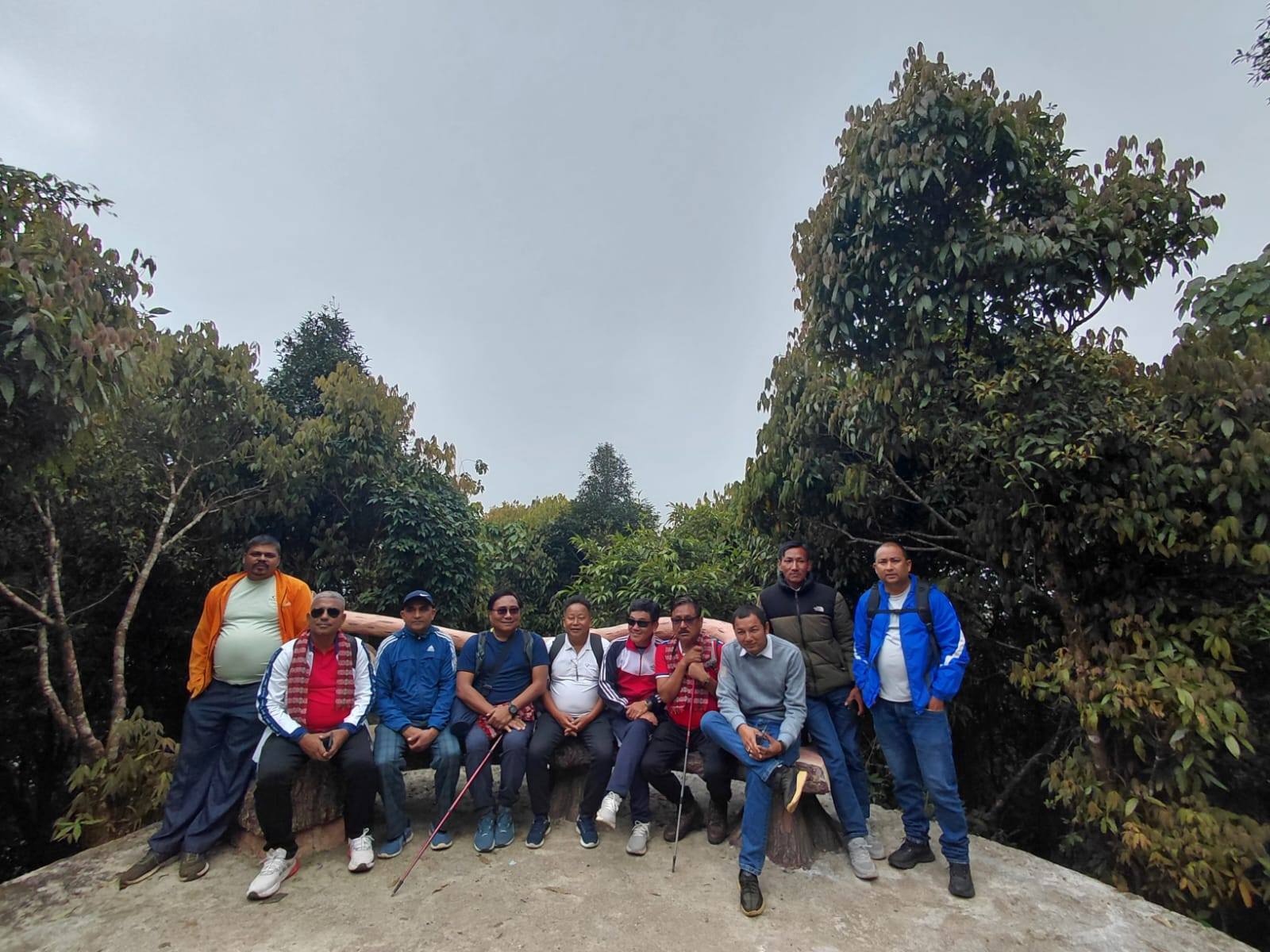 प्रदेश सभा सदस्यको नेतृत्वमा करसोङ पदमार्गको पदयात्रा (तस्बिरहरु)
