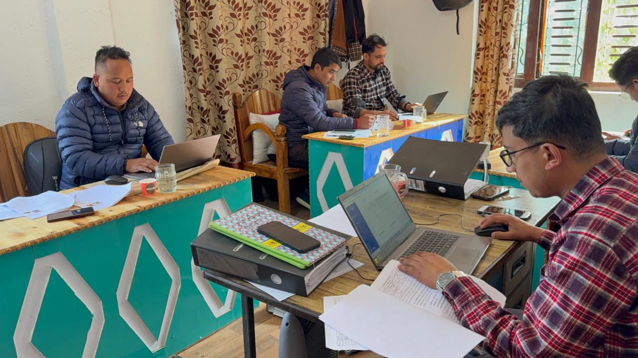 फाकफोकथुममा भूमिहीन दलित, भूमिहीन सुकुम्बासी तथा अव्यवस्थित बसोबासीको लगत प्रविष्ट कार्य तीव्र