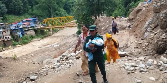 बाढी-पहिरोले देशका विभिन्न राजमार्ग अवरुद्ध : कुन-कुन सडक खुले, कुन बन्द छन्
